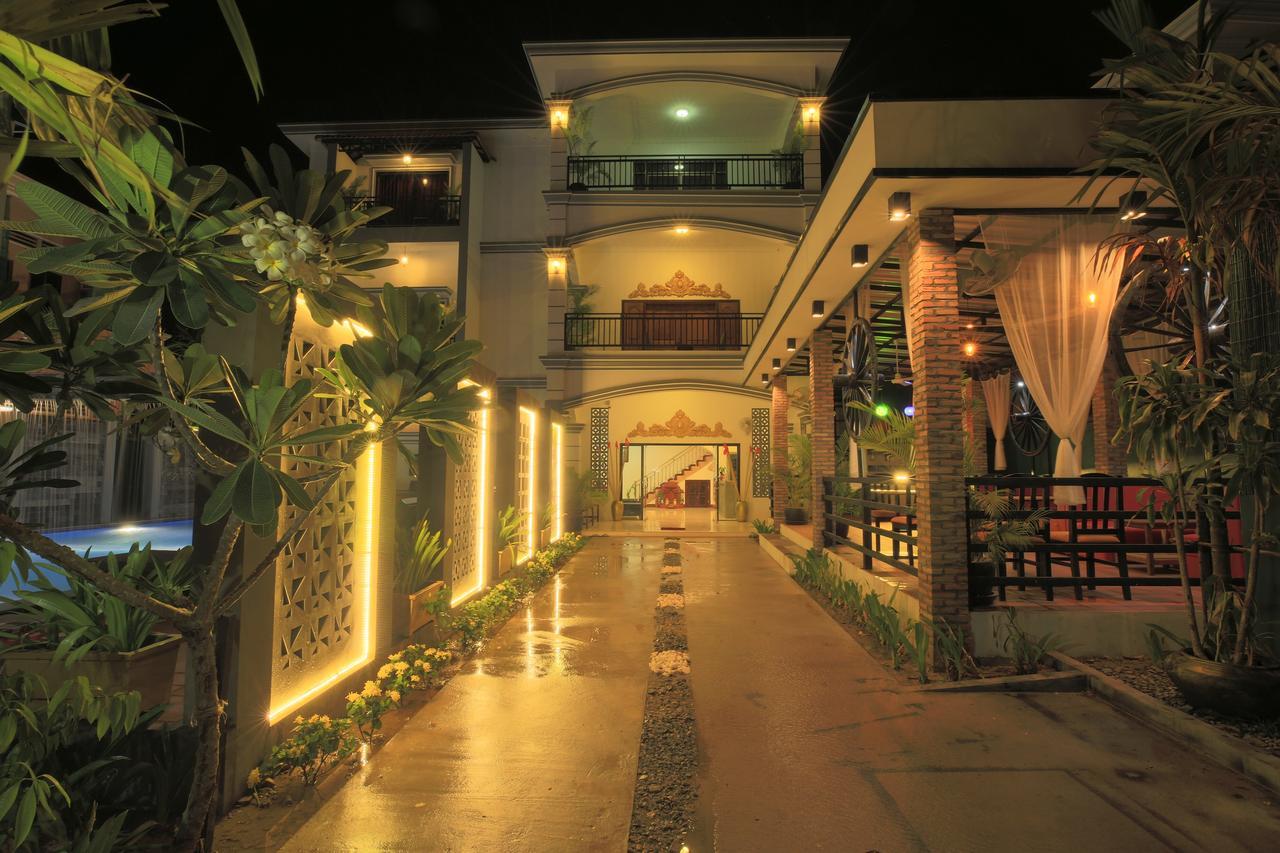 Готель Sakun Angkor Boutique Сіємреап Екстер'єр фото
