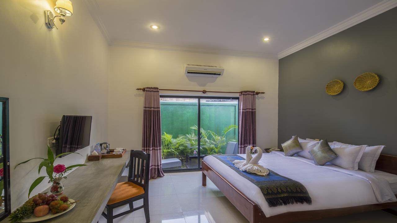 Готель Sakun Angkor Boutique Сіємреап Екстер'єр фото
